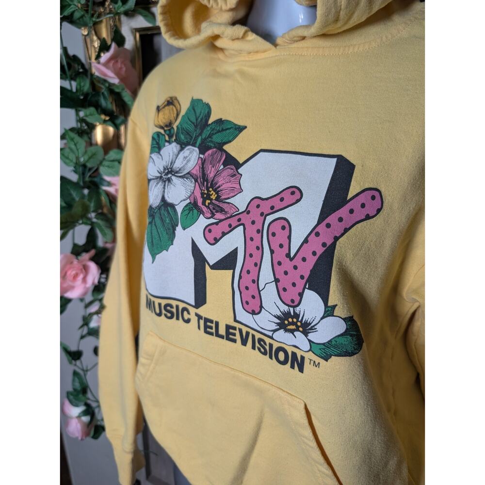 MTV Yellow Floral Logo Graphic Print Fleece Pullover Hoodie Women's XS Pockets - Picture 2 of 4